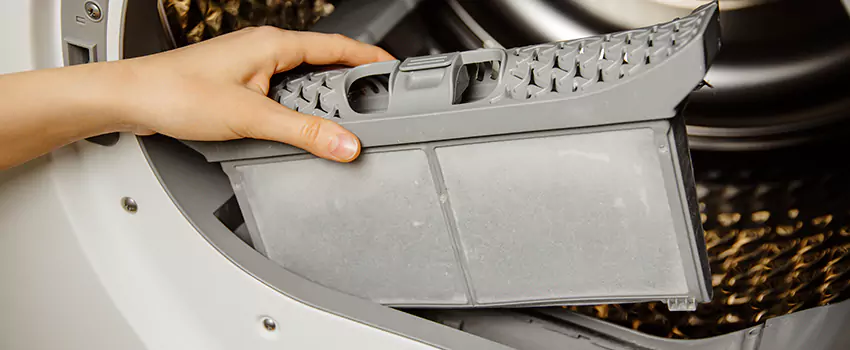 Signs Of A Clogged Dryer Lint Trap in Delano, California